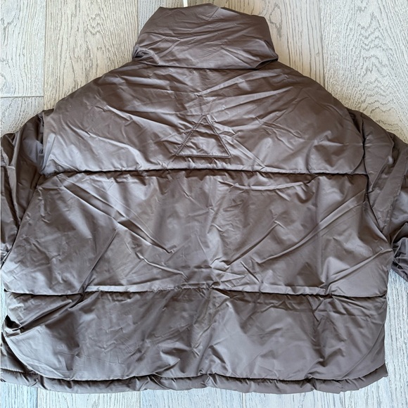 Brown puffer jacket - Picture 4 of 6